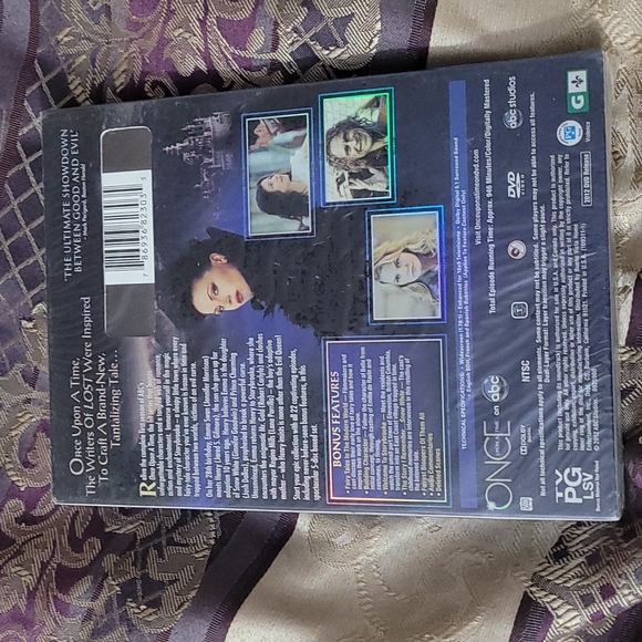 Once Upon A Time DVD's Season 1 & 2 new in plastic - Picture 6 of 6